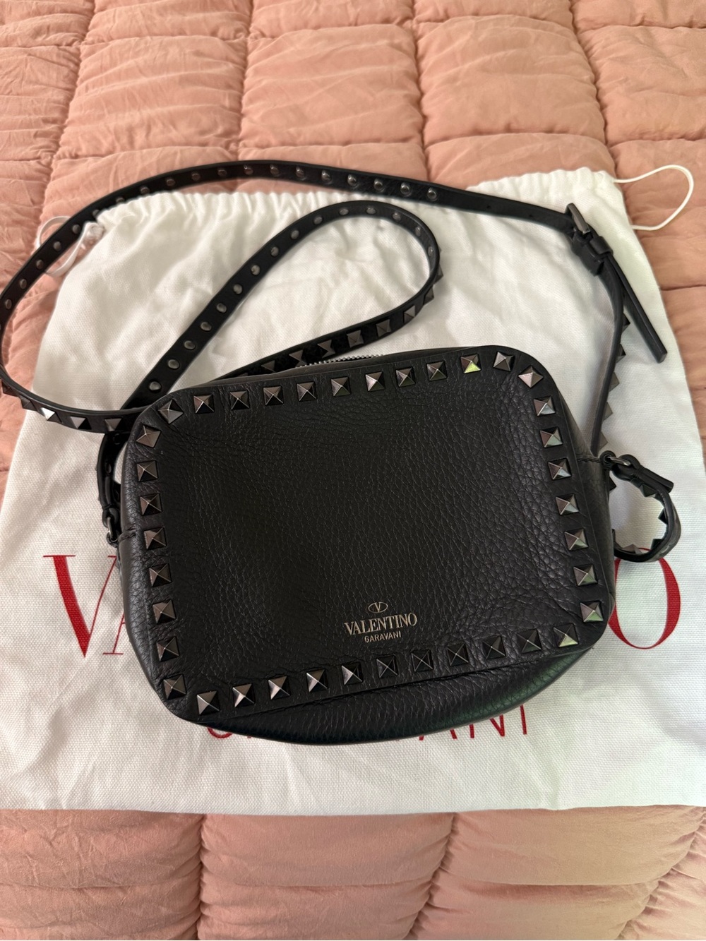 Valentino Garavani Rockstud Grainy Leather Camera Bag